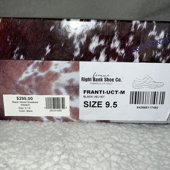 FEMME RIGHT BANK SHOE CO SNEAKERS - Picture 8 of 8